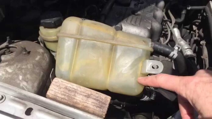 Ford Mondeo Coolant Tank